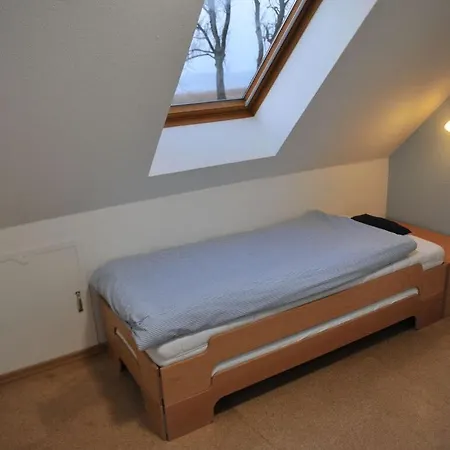 Crane Coast Kinnbackenhagen