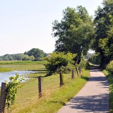 Crane Coast 度假居 *